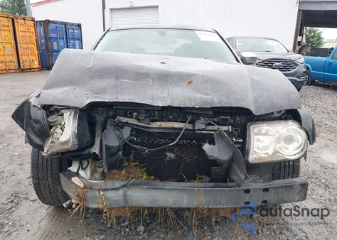 2006 Chrysler 300C z USA, uszkodzony, nr VIN 2C3KA63H26H532451